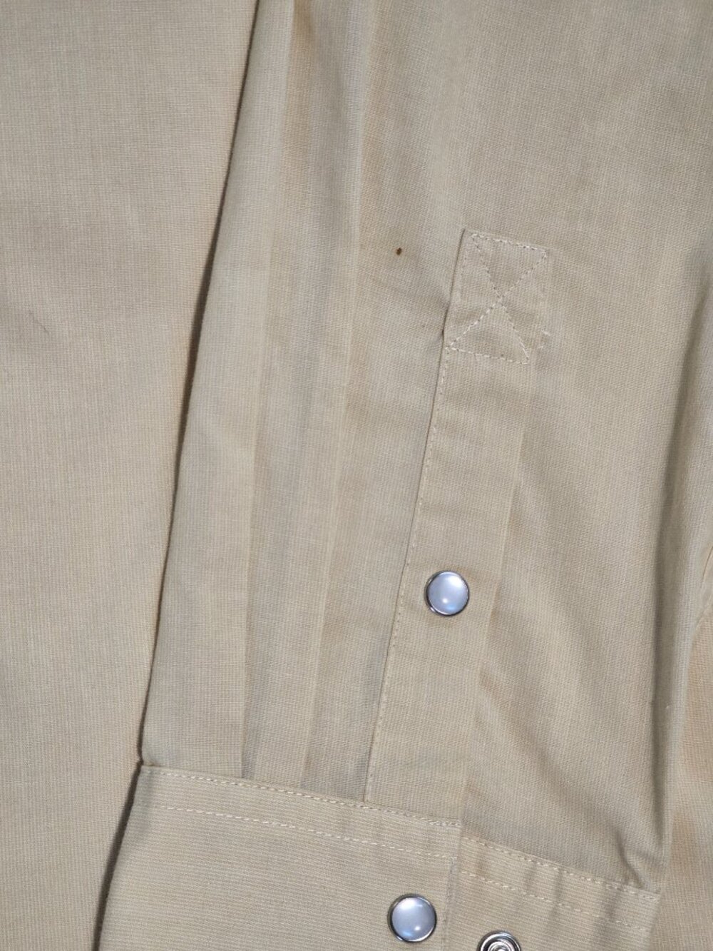 Howler Bros - Gaucho Snapshirt - Ring Around the Rooster (L) - Picture 6 of 6